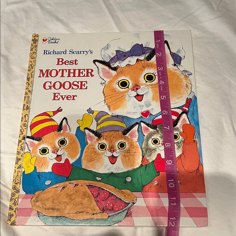 Richard Scarry's Best Mother Goose Ever (Giant Little Golden Book) - 1992.